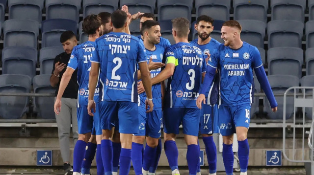 שחקני עירוני טבריה חוגגים (צילום: דני מרון)