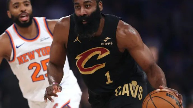 שוב יותר איבודים מסלים. הארדן (צילום: GettyImages)