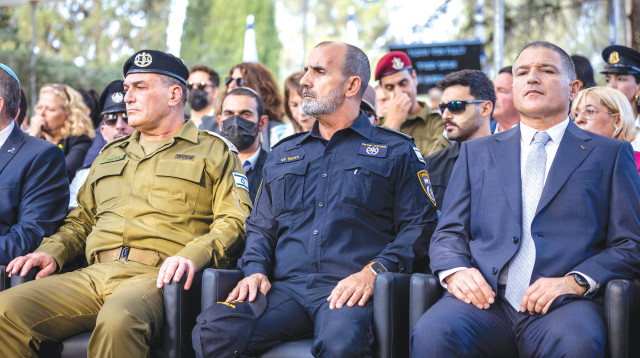 דוד זיני, דני לוי ואייל זמיר - נובמבר 2025  (צילום: נועם רבקין פנטון, פלאש 90)