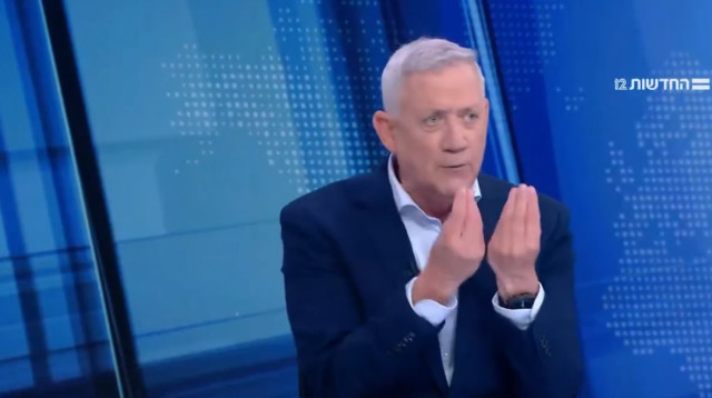 בני גנץ בפגוש את העיתונות (צילום: צילום מסך קשת 12)