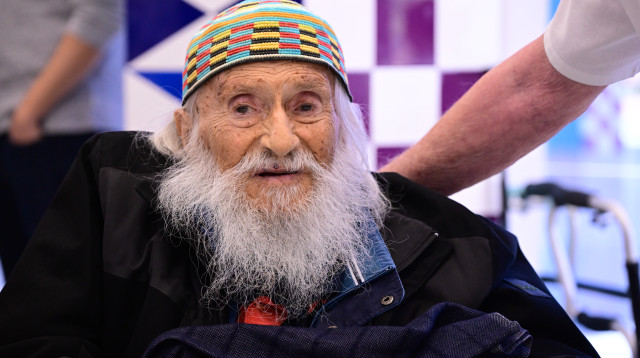 יעקב אגם (צילום: אבשלום ששוני)