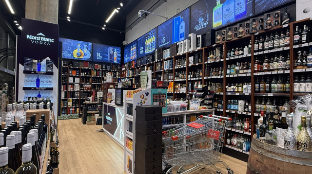 סניף באר יעקב, היבואן אלכוהול ויין (צילום: באדיבות היבואן)