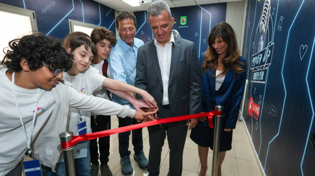 מובילים בינה בתבונה ברמת גן (צילום: אורי חבושי)