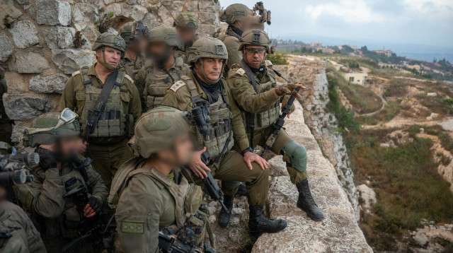 אייל זמיר במבצר הבופור בלבנון (צילום: דובר צהל)