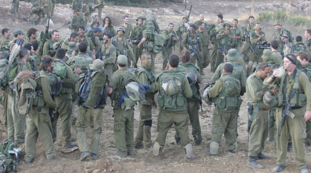 יציאה למלחמת לבנון השנייה (צילום: נאור רהב)