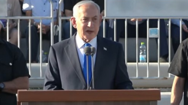 ראש הממשלה בנימין נתניהו בטקס סיום קורס טיס (צילום: דובר צה"ל)