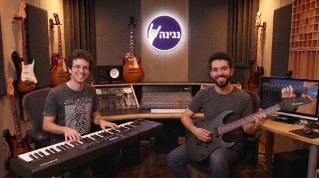 התלמיד ביקש ללמוד בלי תווים - וכך נולד בית ספר ל-10,000 תלמידים (צילום: יחצ)