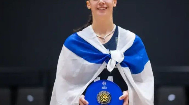 ענקית. גל רביב (צילום: אתר רשמי, FIBA)