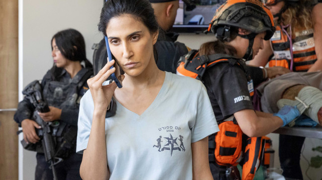 מגי אזרזר בסרט "האהבות שלנו" (צילום: מיכל פתאל)