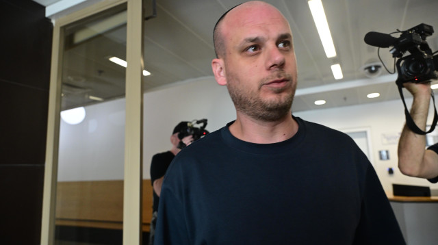 אלי פלדשטיין בבית המשפט (צילום: אבשלום שושני)