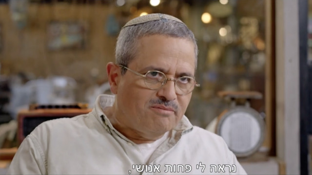 רוני אלשיך בתוכניתו של עמרי אסנהיים (צילום: צילום מסך רשת 13)