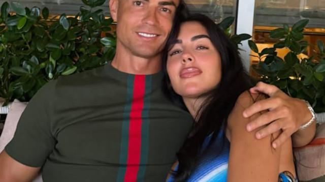 ג'ורג'ינה רודריגס וכריסטיאנו רונאלדו (צילום: מסך, אינסטגרם)