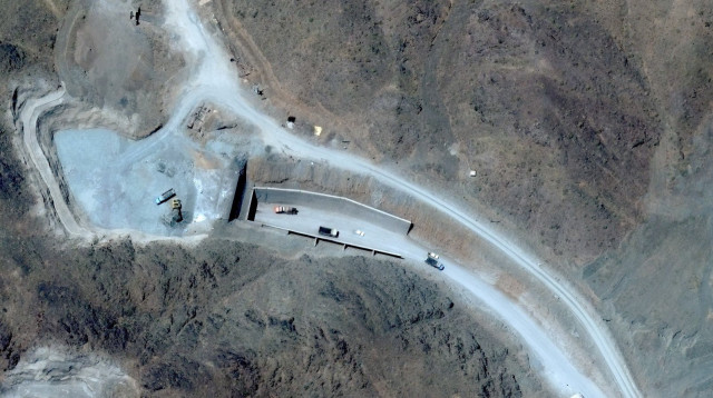 הר המכוש (צילום: Satellite image ©2025 Vantor/Handout via REUTERS)