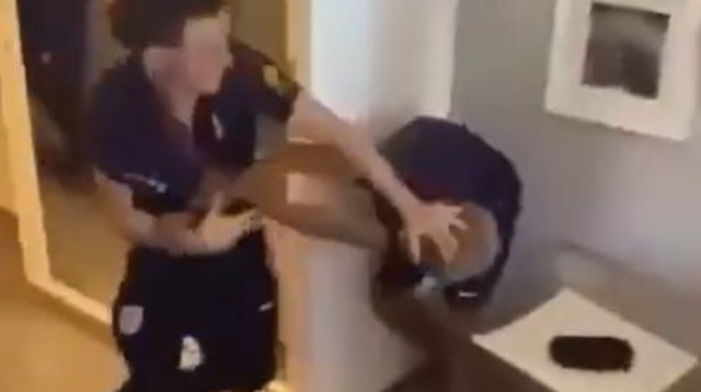 שחקני אנגליה הצעירה (צילום: צילום מסך טוויטר)