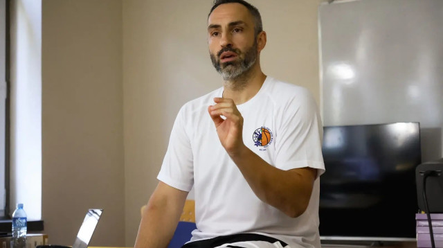 אנג'לו צגארקיס (צילום: אתר רשמי, באדיבות מכבי עירוני רמת גן)