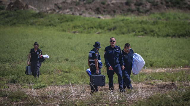 זירת איתור הגופה בפתח תקווה (צילום: אבשלום ששוני)