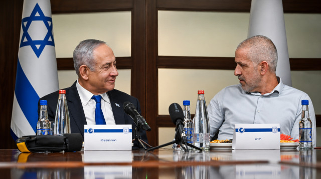 בנימין נתניהו, רונן בר (צילום: קובי גדעון, לע"מ)