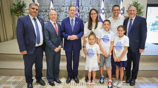 משפחת עולים (צילום: יונית שילר)