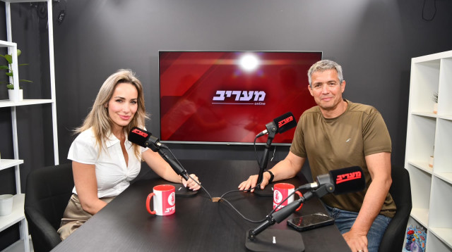 יועז הנדל, מיקי לוין (צילום: אבשלום ששוני)