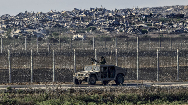 כוח צה"ל בגבול רצועת עזה (צילום: צפריר אביוב, פלאש 90)