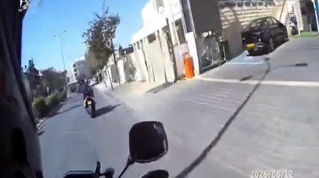 מרדף אחרי צעיר שנהג בלי רישיון (צילום: דוברות המשטרה)