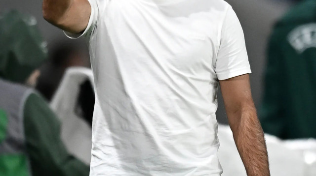 אליניב ברדה מאמן הפועל תל אביב (צילום: GettyImages, Image Photo Agency)