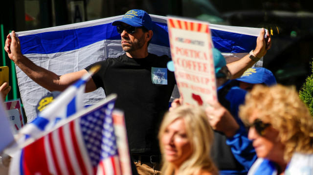 הפגנה נגד אנטישמיות בניו יורק (צילום: REUTERS)