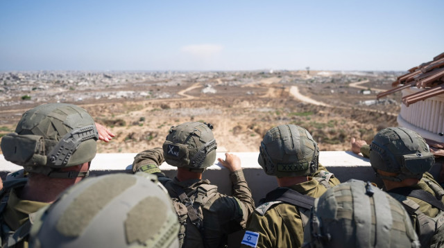 הרמטכ"ל, רא"ל אייל זמיר ומפקדי פיקוד הדרום ורצועת עזה בביקור ברצועה (צילום: דובר צהל)