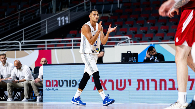 שחקן נבחרת ישראל ים מדר (צילום: אתר רשמי, אתר פיב"א)