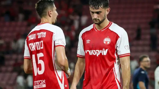 אכזבו את המאמן, את עצמם ואת האוהדים. באר שבע (צילום: קובי אליהו)