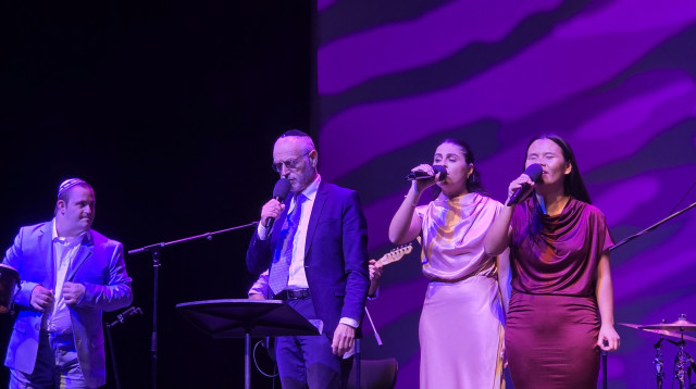 ערב תמיכה מיוחד בישראל ובארגון "שלוה" בוינה (צילום: ג'וש ארונסון)