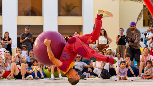עיגולים של שמחה (צילום: עומר רדק)