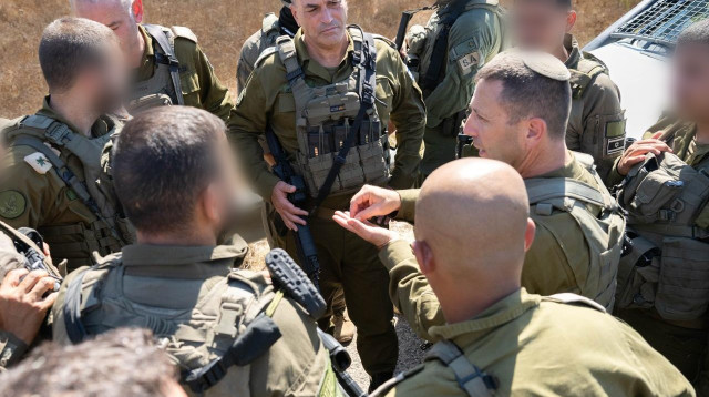 אייל זמיר בזירת הפיגוע בשומרון (צילום: דובר צה"ל)