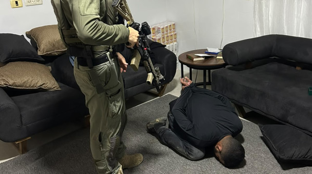 תיעוד מן המעצר (צילום: דובר צה"ל)