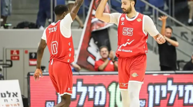 עוד משחק נפלא שלו. קאביל (צילום: אתר רשמי, הפייסבוק של הפועל באר שבע בכדורסל)