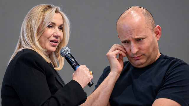 נפתלי בנט, אילה חסון (צילום: פלאש 90: אבשלום ששוני, יונתן זינדל)