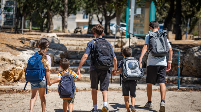 תלמידים בישראל (צילום: יונתן זינדל פלאש 90)