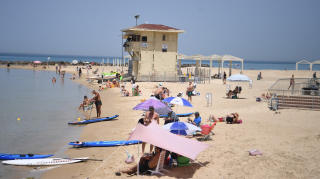 חוף הים בחיפה (צילום: ראובן כהן, דוברות עיריית חיפה)
