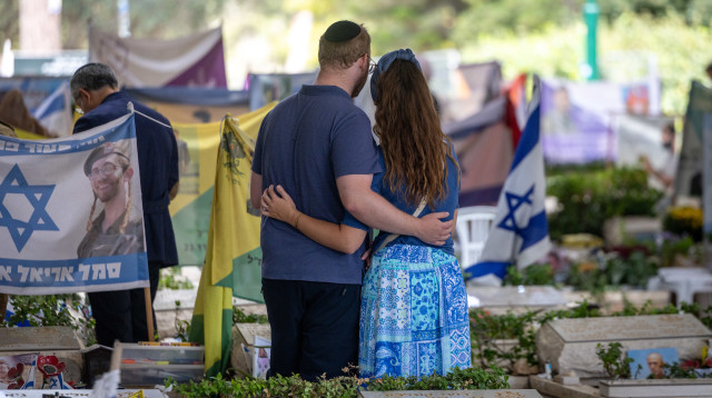 חלקת קורבנות ה-7 באוקטובר בהר הרצל (צילום: חיים גולדברג פלאש 90)