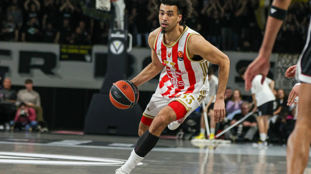 שחקן הכוכב האדום בלגרד, ג'ורדן נוורה (צילום: GettyImages, Fabio Patamia)