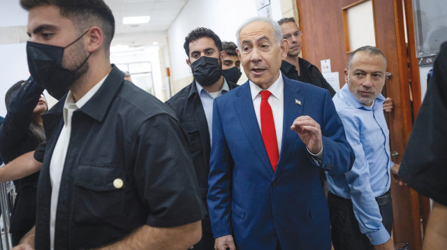 נתניהו בבית המשפט - עדות מנדלבליט (צילום: חיים גולדברג, פלאש 90)