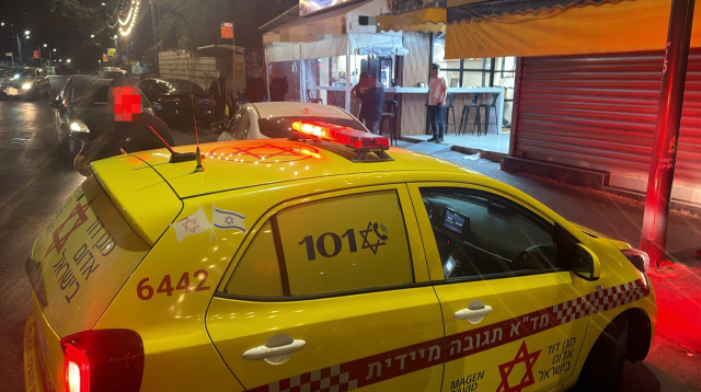 זירת אירוע הרצח באשקלון (צילום: תיעוד מבצעי מד"א)