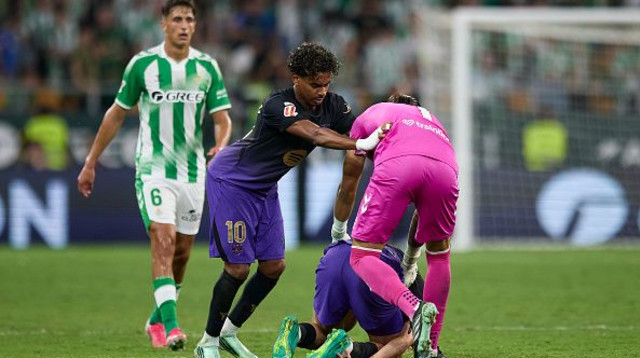 לאמין ימאל דוחף (צילום: Jesus Ruiz/Quality Sport Images/Getty Images)