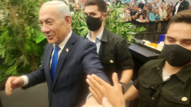 בנימין נתניהו ביקנעם עילית (צילום: רשתות חברתיות, שימוש לפי סעיף 27 א')