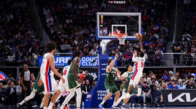 מאליק ביזלי מול מילווקי (צילום: Getty images)