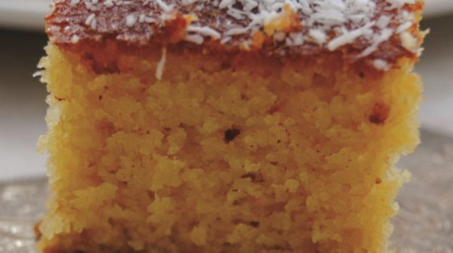 עוגת סולת (צילום: פסקל פרץ רובין)