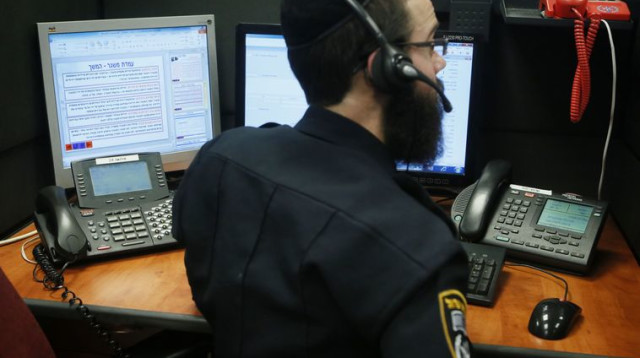 מוקד 100 במשטרת ישראל (צילום: מרים אלסטר, פלאש 90)