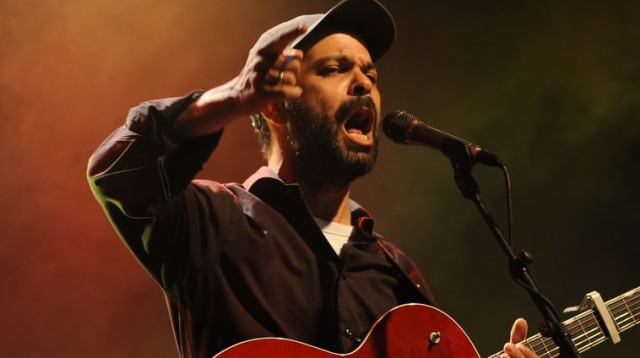 הזמר עמיר בניון (צילום: פלאש 90)