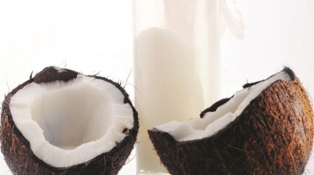 חלב קוקוס (צילום: ingimage ASAP)