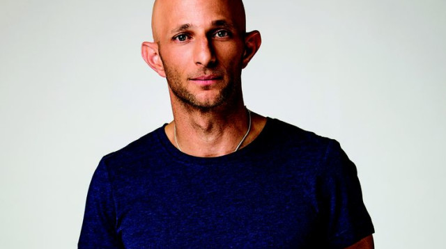 דרור רפאל במחוברים (צילום: אוהד רומנו)